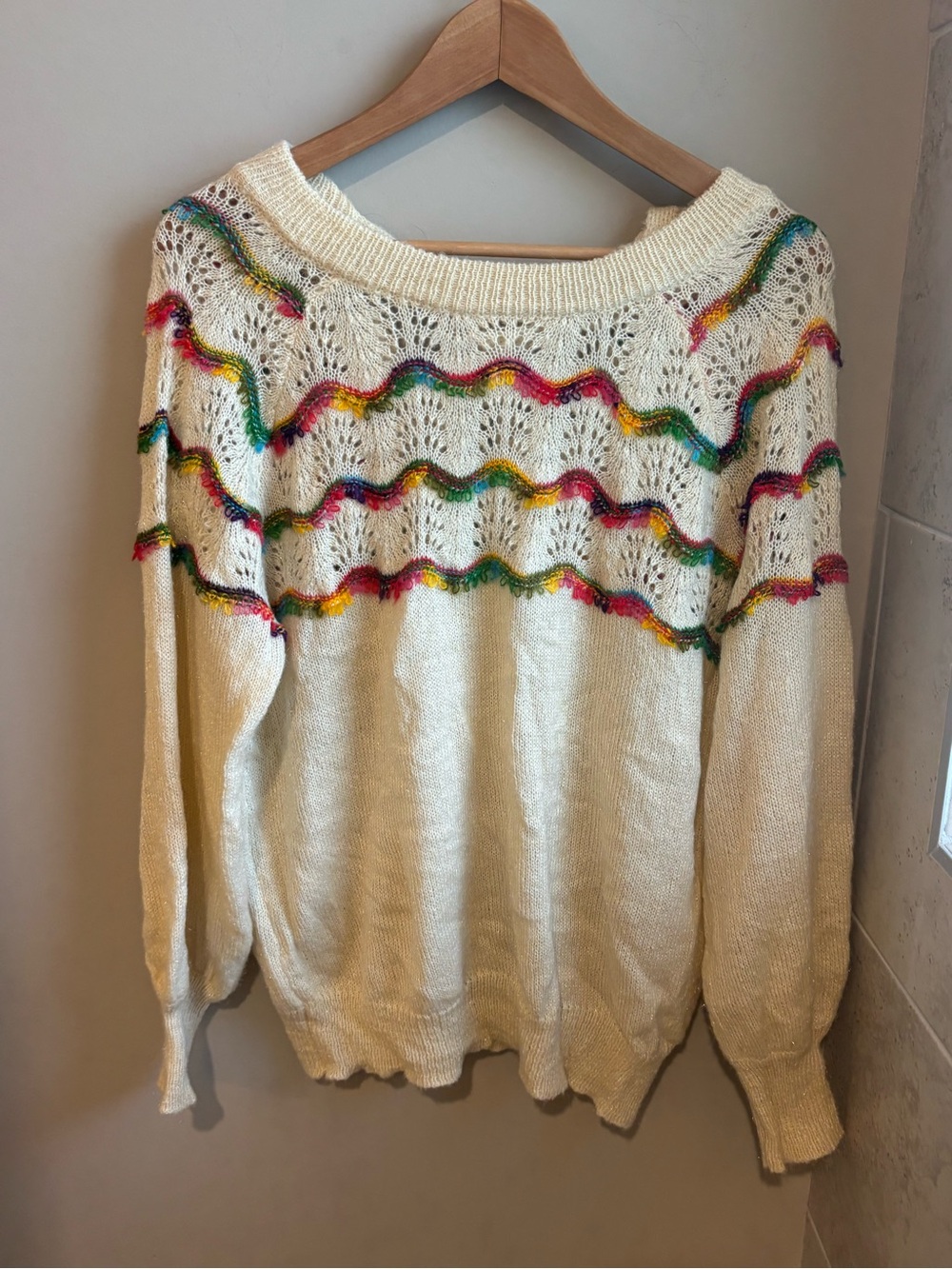 ANDTHEWHY Cream Crewneck Sweater with Multicolor Wave Stitching